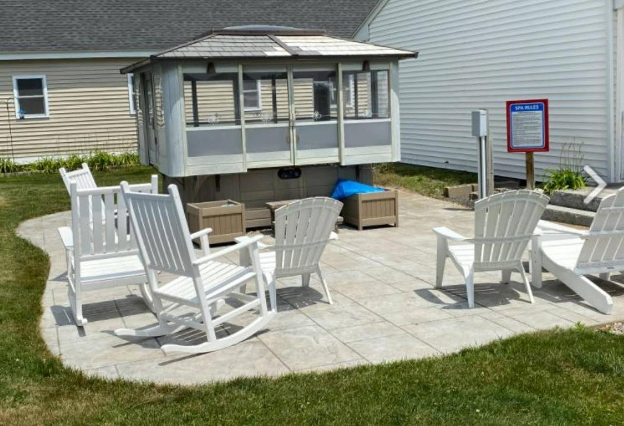 Motel Carriage House & 2*